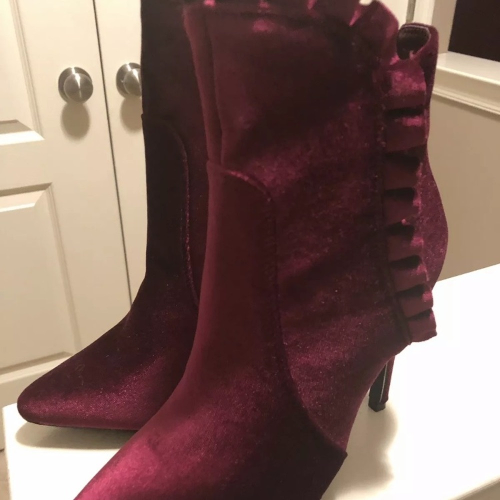 Just fab burgundy velvety boots size 8